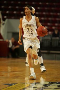 Junior guard Marneshia Richard took home three awards during the 2006-2007, including the Coaches Award.