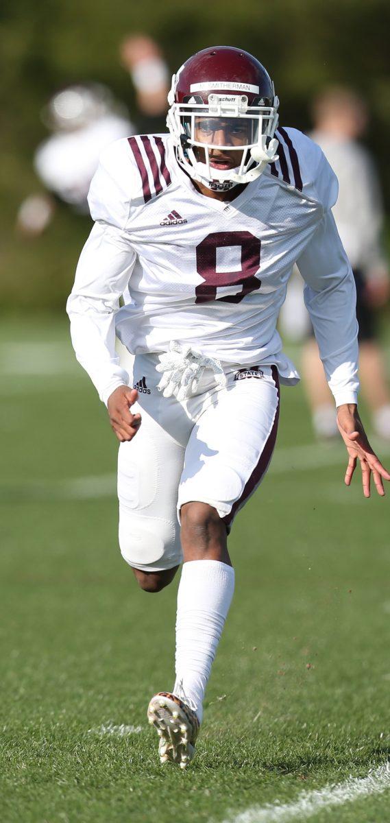 Maurice+Smitherman%2C+a+junior+from+Adamsville%2C+Alabama%2C+practices+in+a+cornerback+drill.