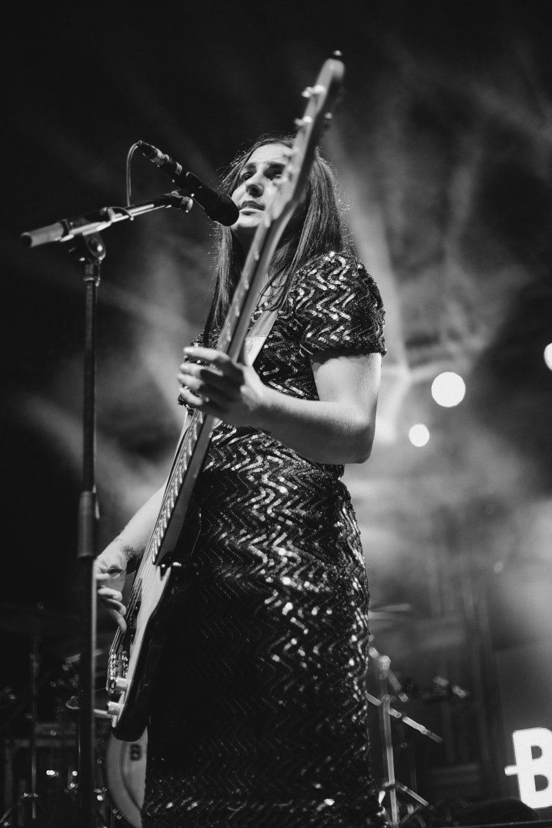 Jordan Miller, lead singer of the Canadian girl band The Beaches, sings and plays the bass.