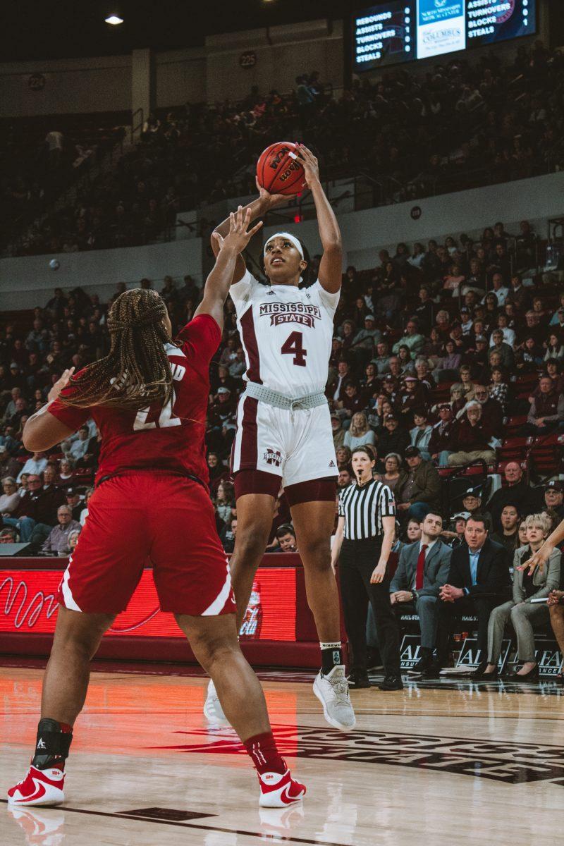 Jessika Carter shoots in the Feb. 23, 2020 game against the University of Alabama.