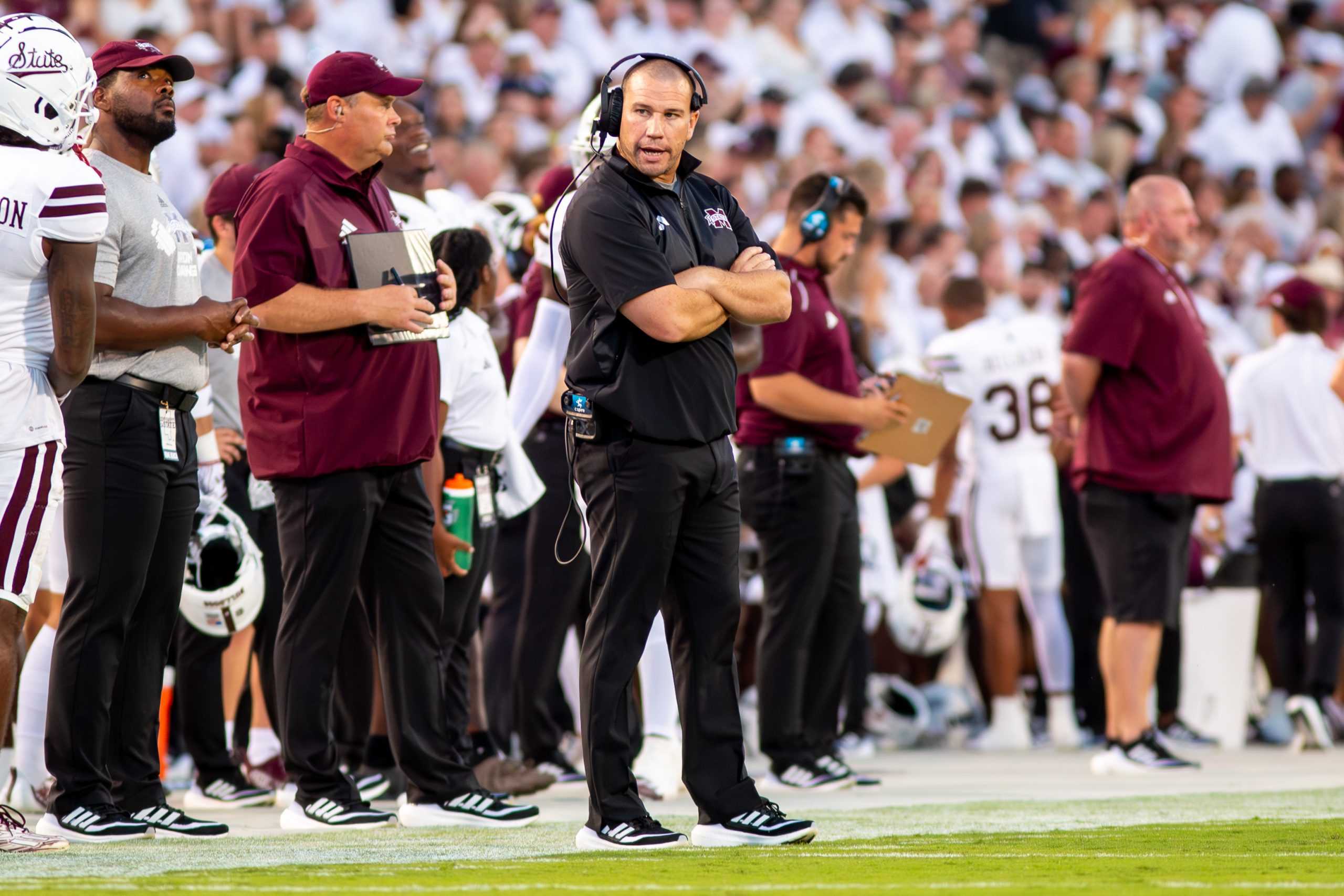 Zach Arnett Is Out: Mississippi State Begins Hunt For New Head Coach ...